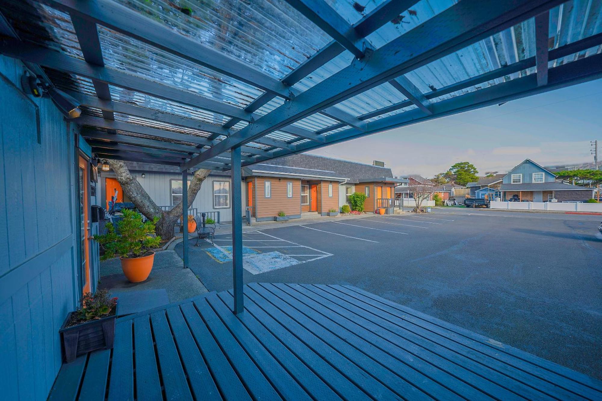 City Centre Motel By Oyo Seaside Exterior photo